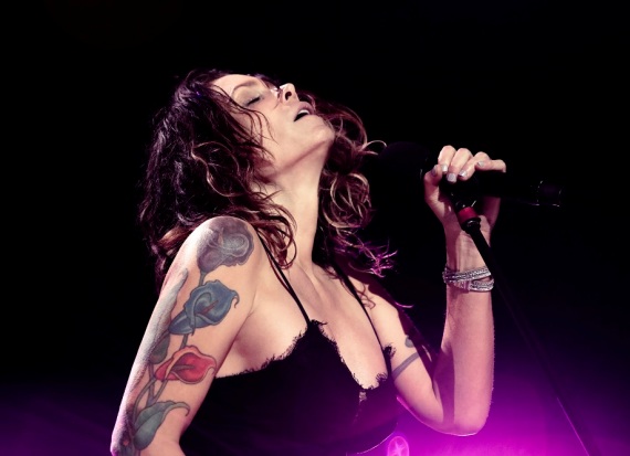 BETH HART